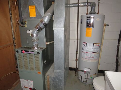 637 Larose St, Pittsburgh PA 15226-1120 exterior