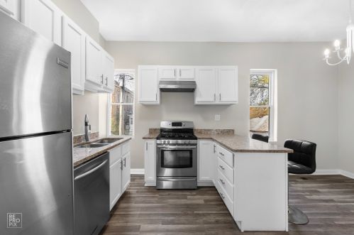 850 50th Pl, Chicago IL 60609-5155 exterior