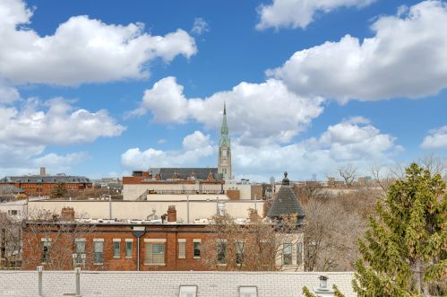 2816 Southport Ave, Chicago IL  60657-4111 exterior