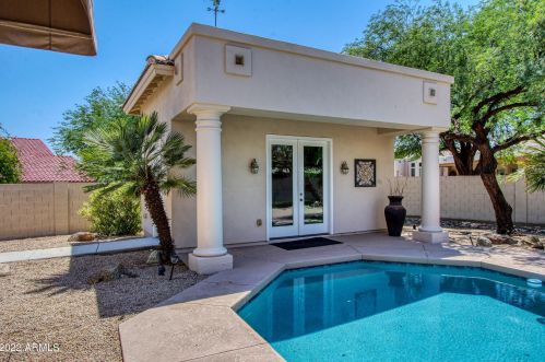 13810 34th St, Phoenix AZ  85032-5305 exterior