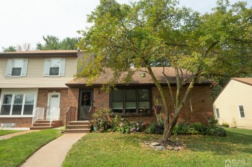 14 Pendleton Pl, Old Bridge, NJ 08857-2845