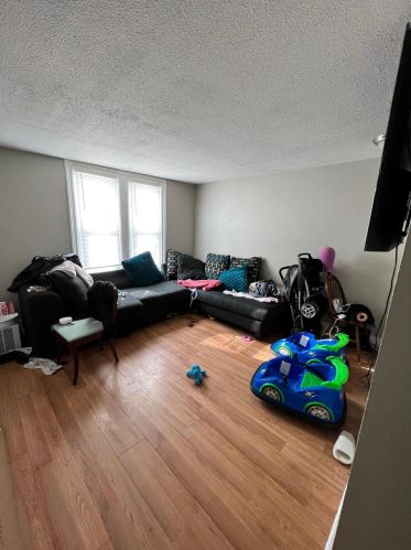 819 10 St, Grand Rapids MI 49504-4370 exterior