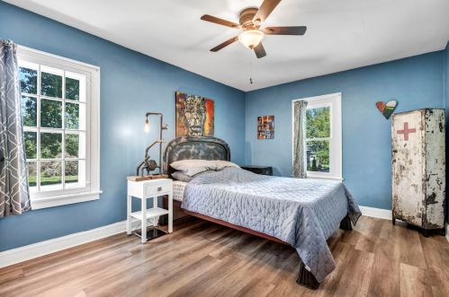 38318 De Woody Rd, Waukegan IL 60087-1507 exterior