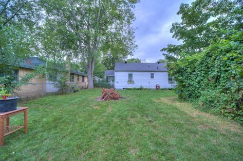 1205 Ml Ave, Meskegon MI 49445-3013 exterior