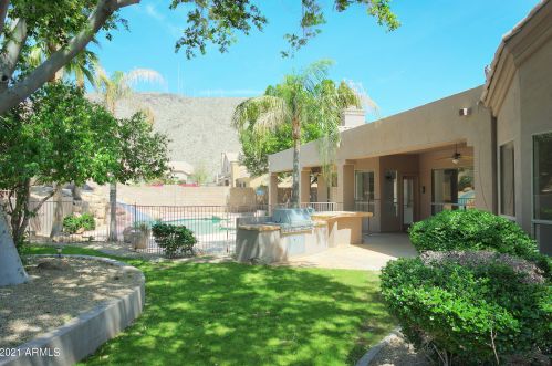 14024 8th Pl, Phoenix AZ 85014-2101 exterior