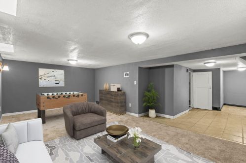 4505 Medford Ave, Milwaukee WI  53216-3448 exterior