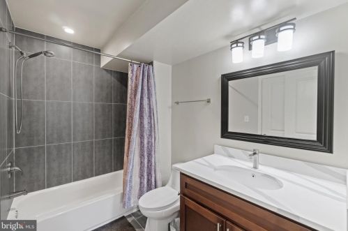 5925 Foote St, Washington DC 20019-6943 exterior