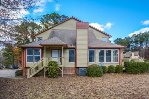 5020 Palmer Ct, Clayton, NC 27520-8007