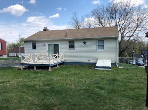 15 Viele Ave, Worcester, MA 01605-1430