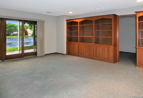 3975 Piute Dr, Wyoming MI exterior