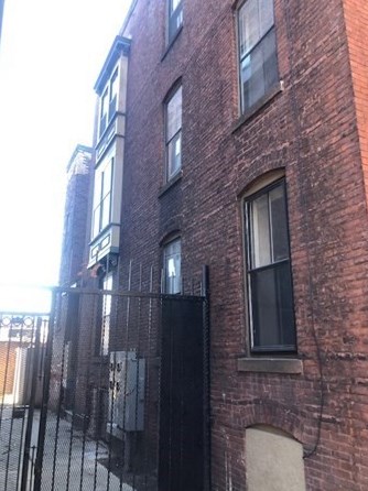 24 Mattoon St, Springfield MA 01105-1715 exterior