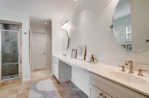 2505 Forrest Way, Atlanta GA  30305-3716 exterior