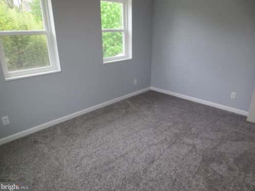 1547 Farmington Ave, Pottstown PA 19464-1401 exterior