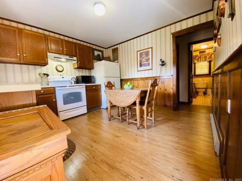 132 Maplewood Ave, Torrington, CT 06790-5163