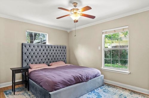 6609 Cruz St, Austin TX 78741-3519 exterior