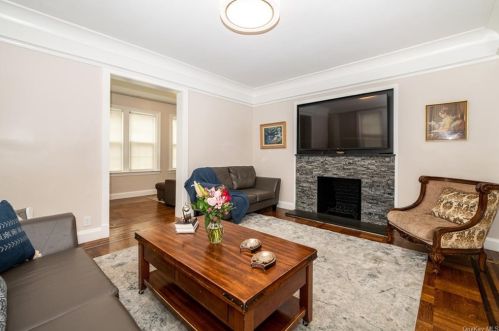 240 Sheridan Ave, Mount Vernon NY 10552-1406 exterior