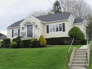 131 Arnold Ave, Scranton, PA 18505-2816