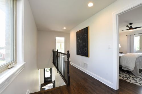 5847 Nashville Ave, Chicago IL 60638-4112 exterior