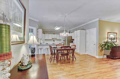 1032 Lk Dr, Gainesville GA 30506-1728 exterior