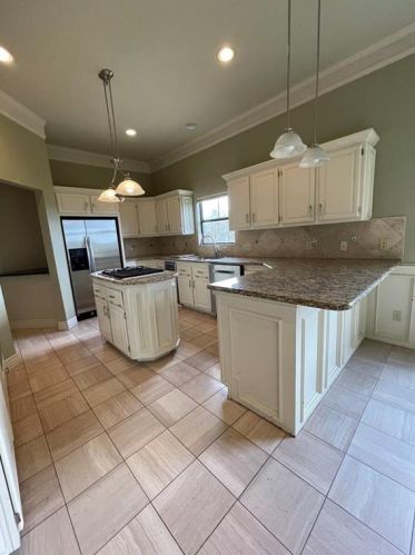 5914 Cape Coral Dr, Austin, TX 78746-7268