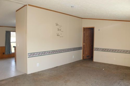 15560 Division Ave, Cedar Springs MI 49319 exterior