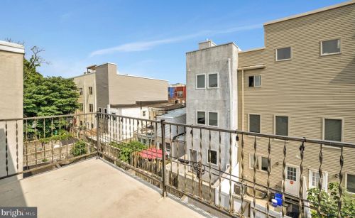 1323 17 St, Philadelphia PA 19121-5041 exterior