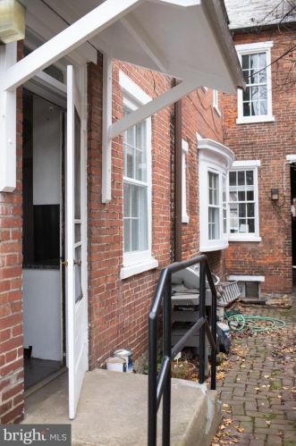 138 Lime St, Lancaster PA 17602-4325 exterior