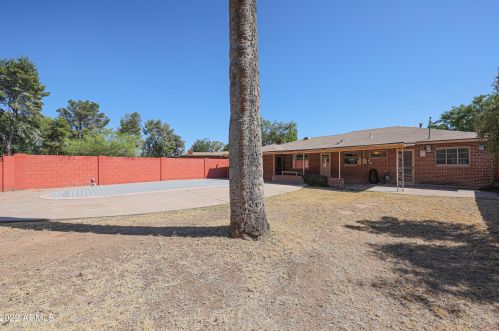 5641 7 Dr, Phoenix AZ 85029-1805 exterior
