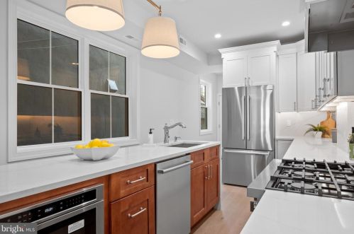 541 22nd St, Philadelphia PA  19130-3130 exterior