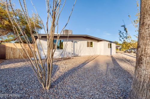 4219 27th St, Tucson, AZ 85711-5614