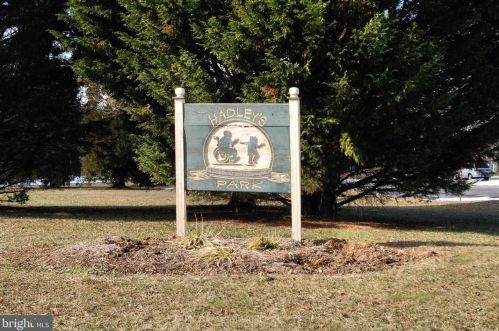 10409 Gainsborough Rd, Rockville MD 20854-2510 exterior