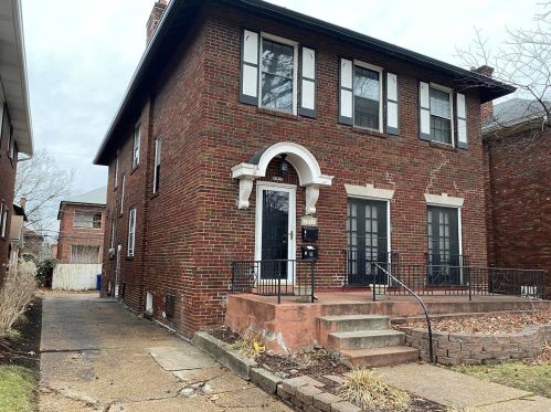 7011 Amherst Ave, Saint Louis MO  63130-2331 exterior