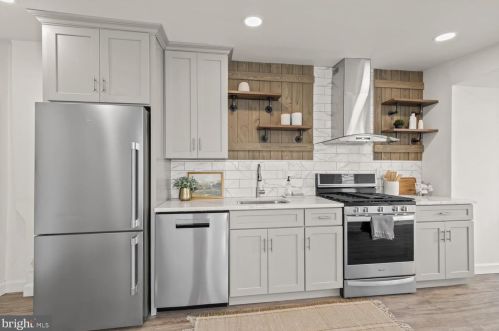 25 Caroline St, Lancaster PA  17603-5103 exterior