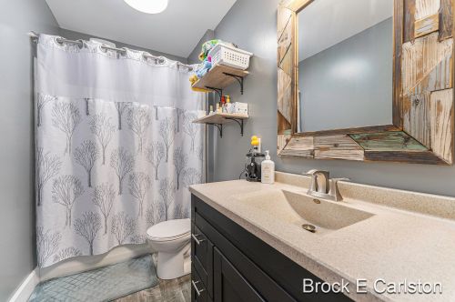 1044 Broadway Ave, Meskegon MI 49444-2354 exterior