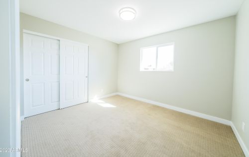 5530 22 Ave, Phoenix AZ 85015-2815 exterior