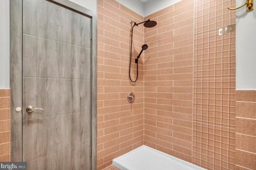 2276 51 St, Philadelphia PA 19131-2453 exterior