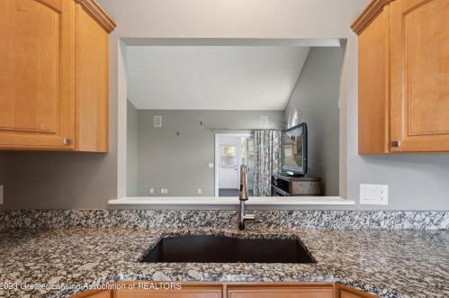 2930 Marfitt Rd, East Lansing MI 48823-6355 exterior