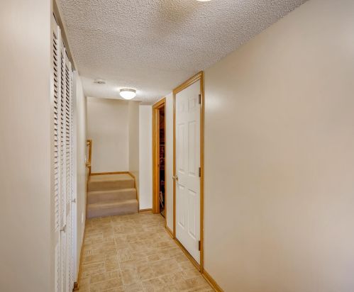 12 River Bend Pl, Chaska MN 55318-3303 exterior