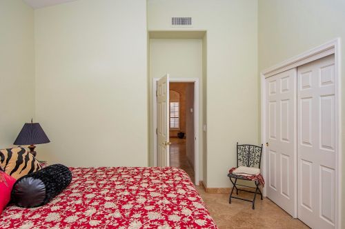 5829 Golden Eagle Dr, Tucson AZ 85750-0817 exterior