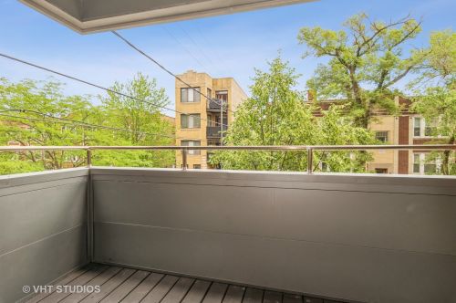 4410 Troy St, Chicago IL 60625-7229 exterior