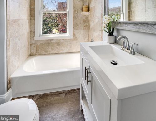 5111 Astor Pl, Washington DC  20019-6444 exterior