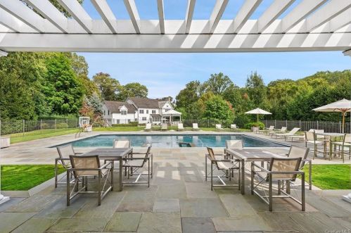 5 Dellwood Farm Way, Armonk NY 10504-1249 exterior