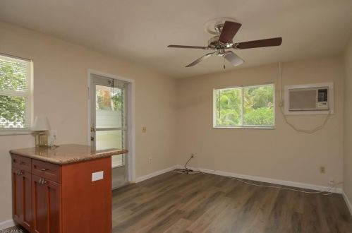 805 97 Ave, Naples FL 34108-2284 exterior