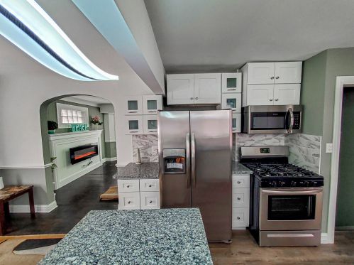 8029 Maplewood Ave, Chicago IL  60652-2807 exterior