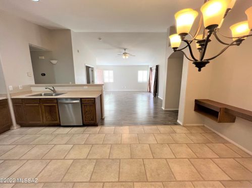 8870 Mountain Spring Dr, Tucson AZ  85747-5659 exterior