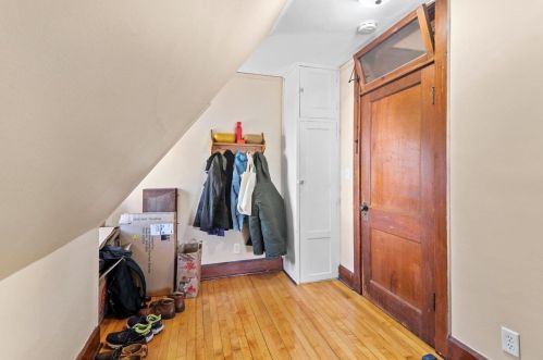 422 Baldwin St, Madison WI 53703-1746 exterior