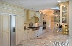 159 Harned Rd, Commack NY 11725-5117 exterior