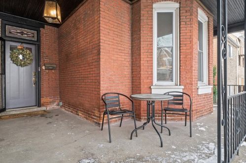 328 Orchard Pl, Pittsburgh PA  15210-1619 exterior