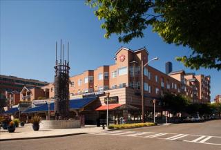 521 Weller St, Seattle WA  98104-4400 exterior