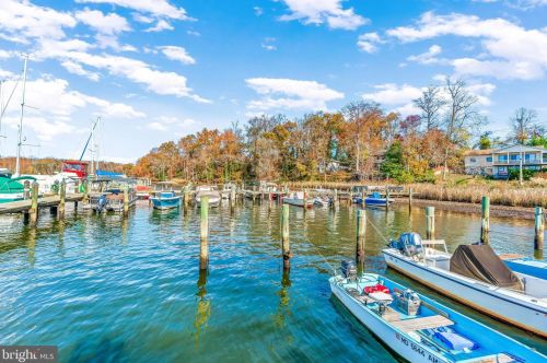 152 Duval Ln, Edgewater MD 21037-1613 exterior